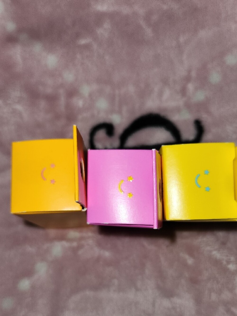 Star Balm Lip Balm Trio – Pink, Orange, Yellow - Picture 5 of 8